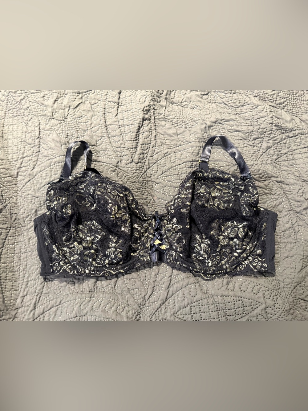 Cacique unlined lace bra 46DD